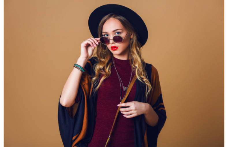 মেয়ে ও মহিলাদের জনপ্রিয় ফ্যাশন আইটেম ২০২৫ – স্টাইল ও আত্মবিশ্বাসের নতুন ছোঁয়া